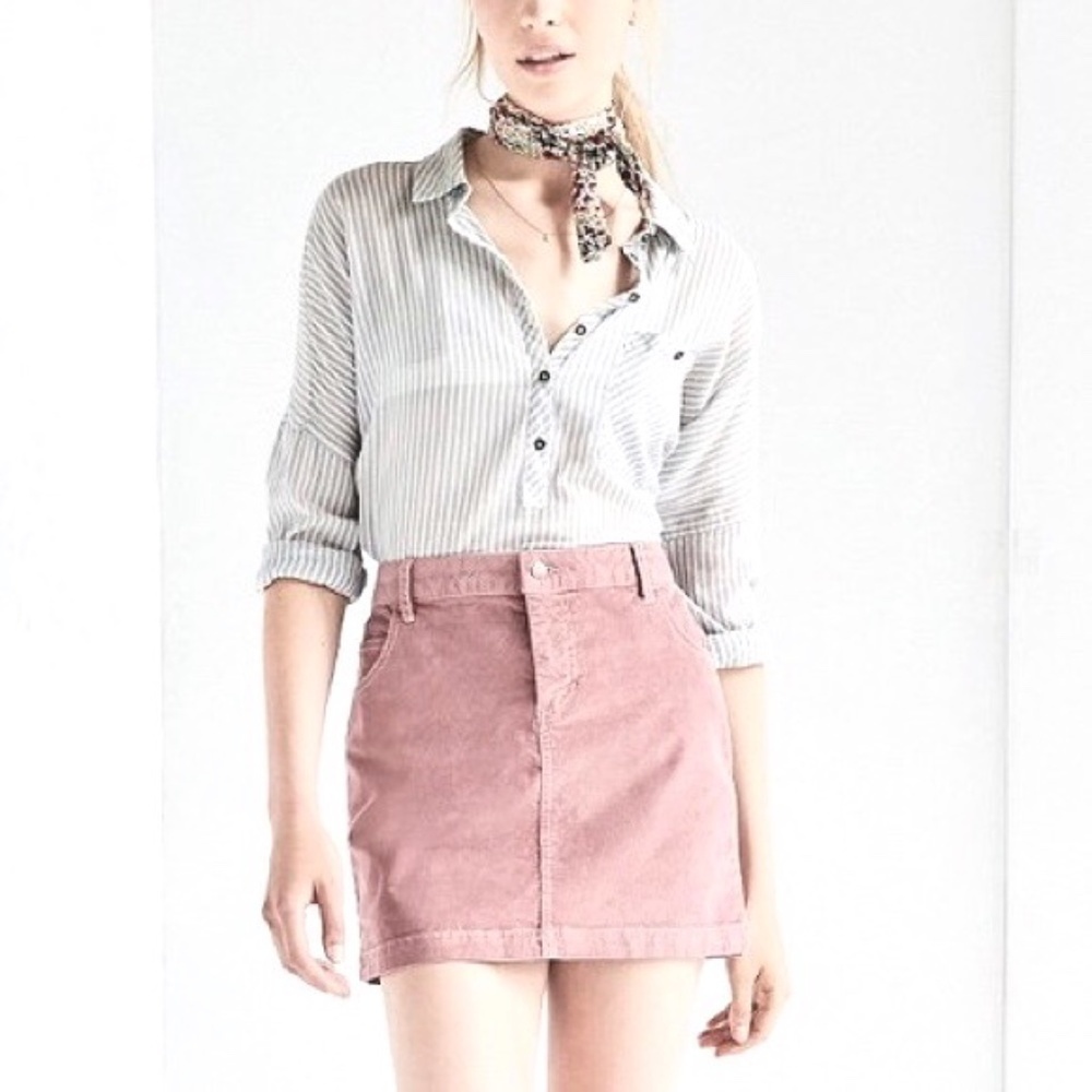 UO BDG Blush corduroy mini skirt Size 4